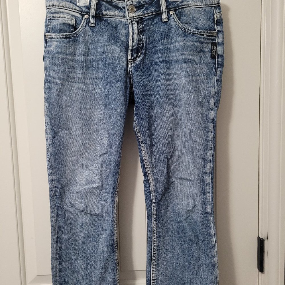 Silver Jeans CAPRI PANTS 27 in waist suki capris